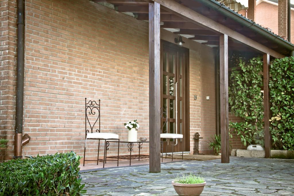Hotel Borgo Manzoni - Charming House Rozzano Exterior foto